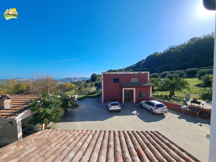 Image No.35-Maison de campagne de 4 chambres à vendre à Atri