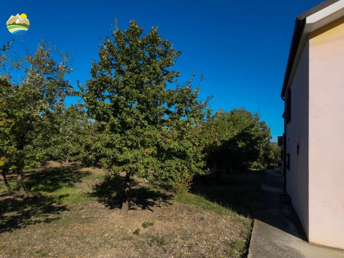 Image No.43-Maison de campagne de 4 chambres à vendre à Atri