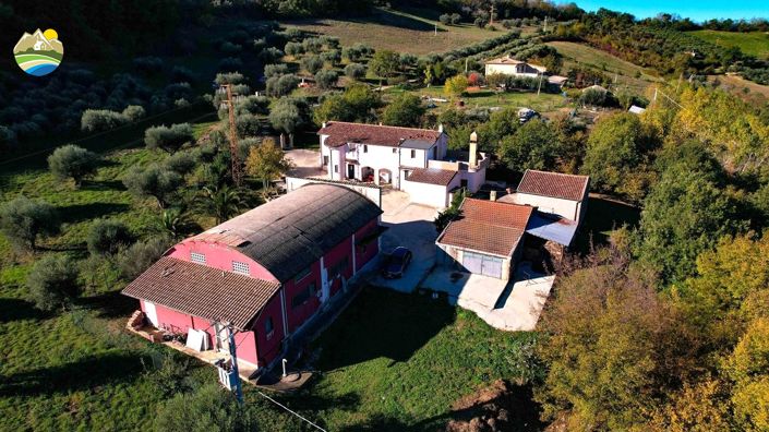 Image No.45-Maison de campagne de 4 chambres à vendre à Atri