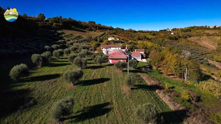 Image No.46-Maison de campagne de 4 chambres à vendre à Atri