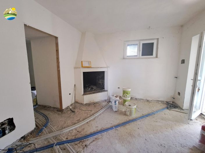 Image No.21-Maison de campagne de 5 chambres à vendre à Cellino Attanasio