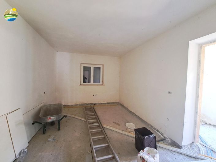 Image No.22-Maison de campagne de 5 chambres à vendre à Cellino Attanasio