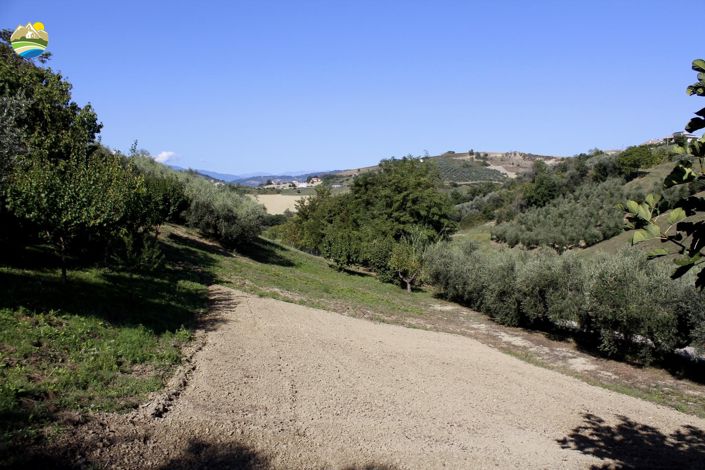 Image No.23-Maison de campagne de 1 chambre à vendre à Castilenti