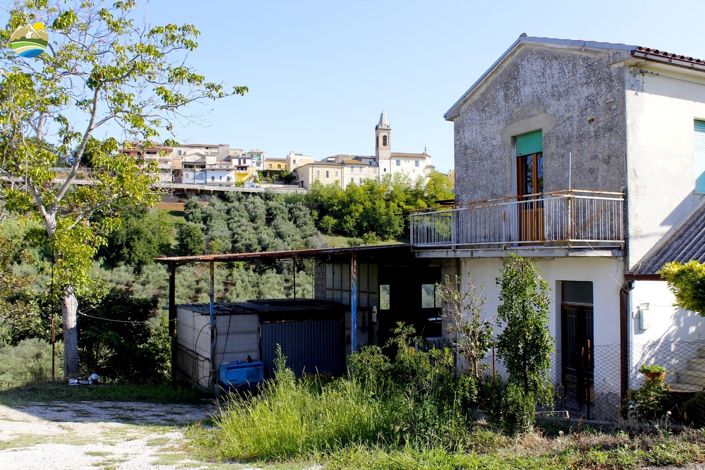 Image No.4-Maison de campagne de 1 chambre à vendre à Castilenti