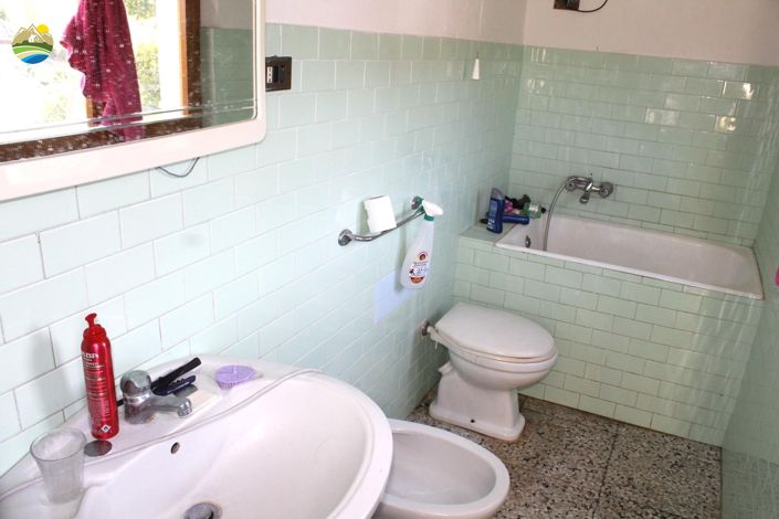 Image No.6-Maison de campagne de 1 chambre à vendre à Castilenti