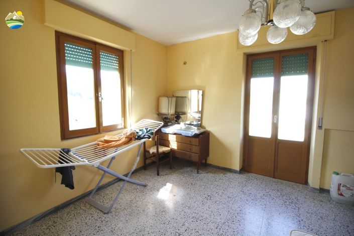 Image No.9-Maison de campagne de 1 chambre à vendre à Castilenti