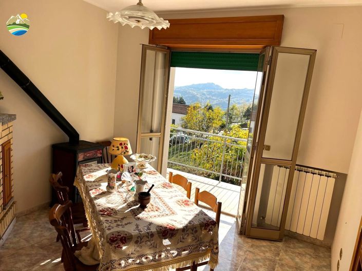 Image No.11-2 Bed Country House for sale