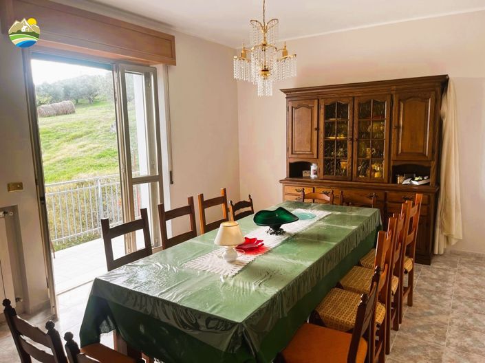 Image No.16-2 Bed Country House for sale