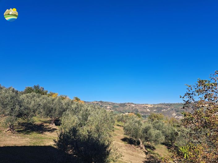 Image No.20-2 Bed Country House for sale