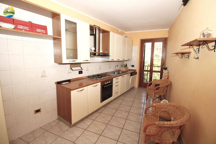 Image No.7-2 Bed Townhouse for sale