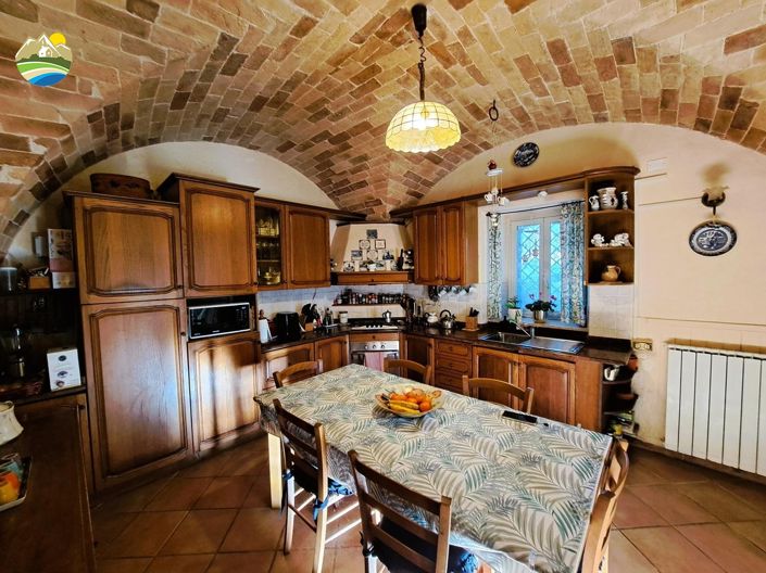 Image No.12-3 Bed Villa for sale