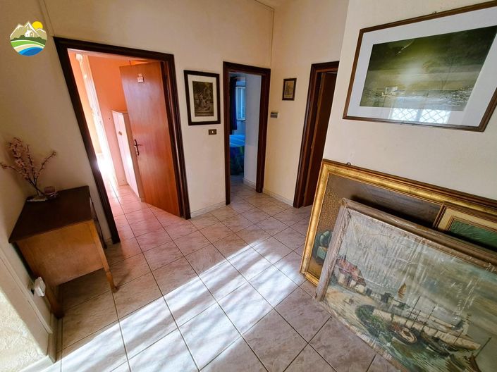 Image No.22-3 Bed Villa for sale