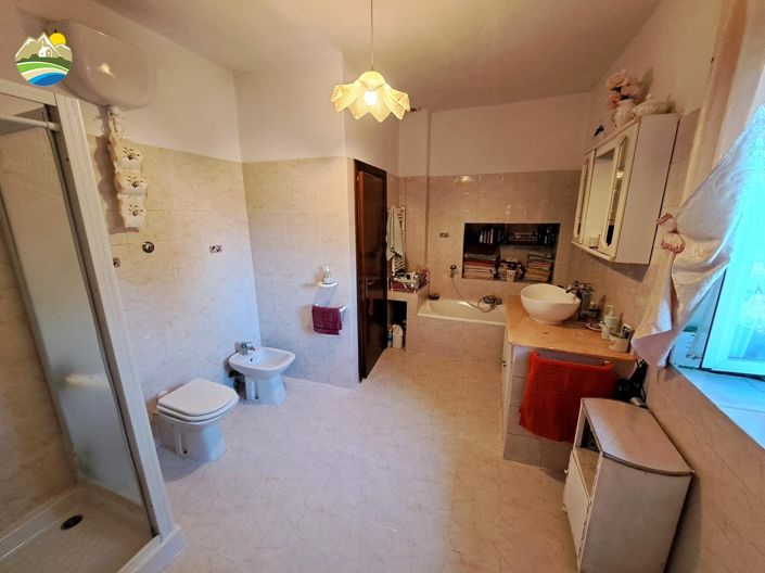 Image No.26-3 Bed Villa for sale