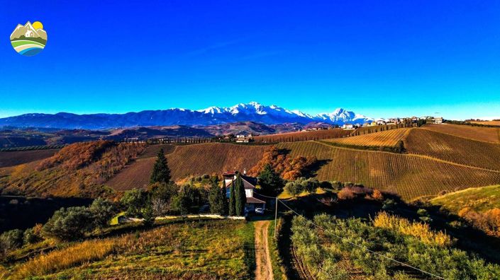 Image No.33-3 Bed Villa for sale