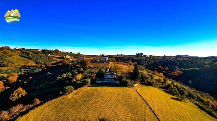 Image No.36-3 Bed Villa for sale