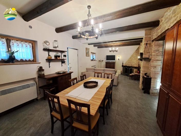 Image No.11-Maison de campagne de 3 chambres à vendre à Bisenti