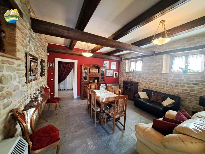 Image No.16-Maison de campagne de 3 chambres à vendre à Bisenti