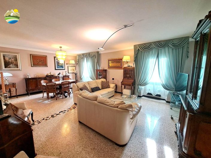 Image No.28-Maison de campagne de 3 chambres à vendre à Bisenti