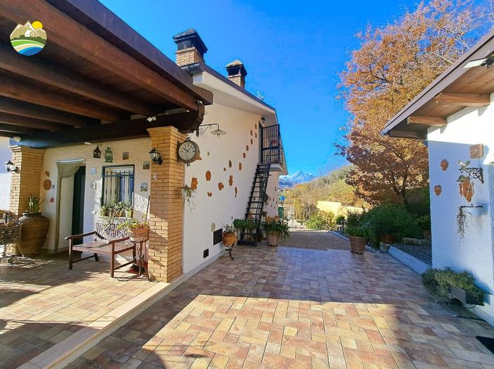 Image No.6-Maison de campagne de 3 chambres à vendre à Bisenti