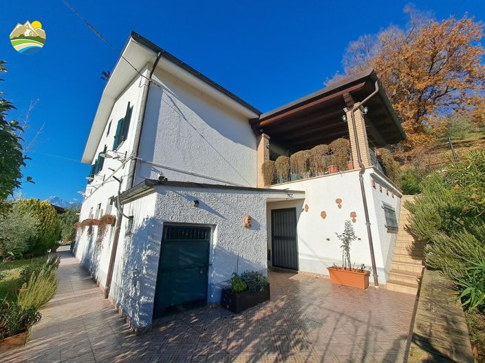 Image No.7-Maison de campagne de 3 chambres à vendre à Bisenti