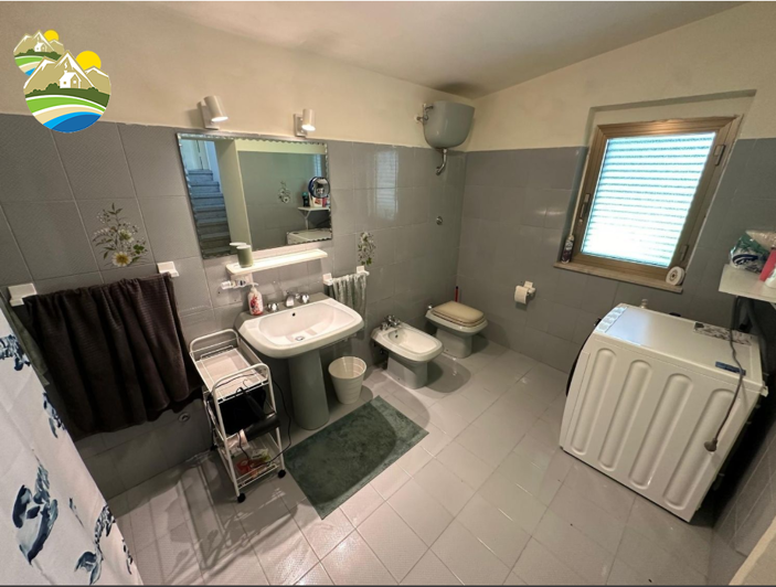 Image No.21-2 Bed Cottage for sale