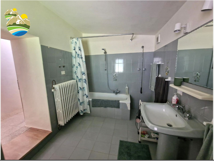 Image No.24-2 Bed Cottage for sale