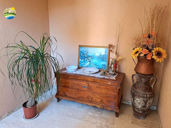 Image No.10-3 Bed Country House for sale