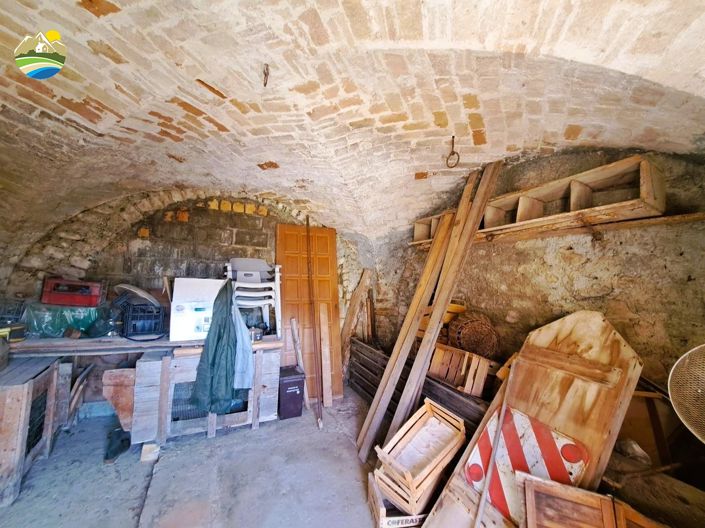 Image No.20-3 Bed Country House for sale