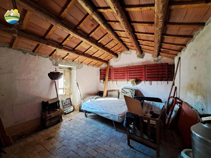 Image No.23-3 Bed Country House for sale