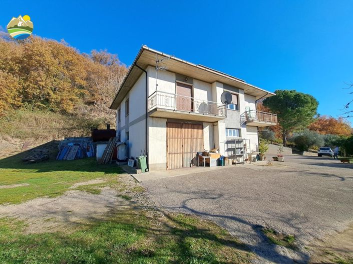 Image No.7-3 Bed Country House for sale