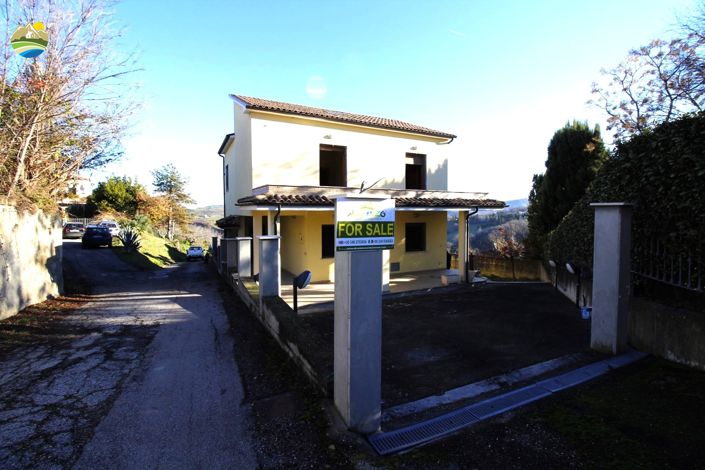 Image No.3-3 Bed Property for sale