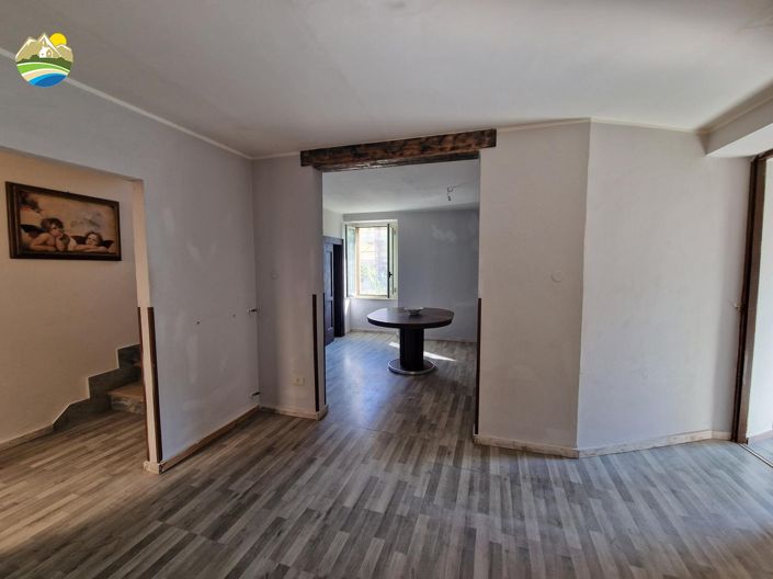 Image No.10-2 Bed Townhouse for sale