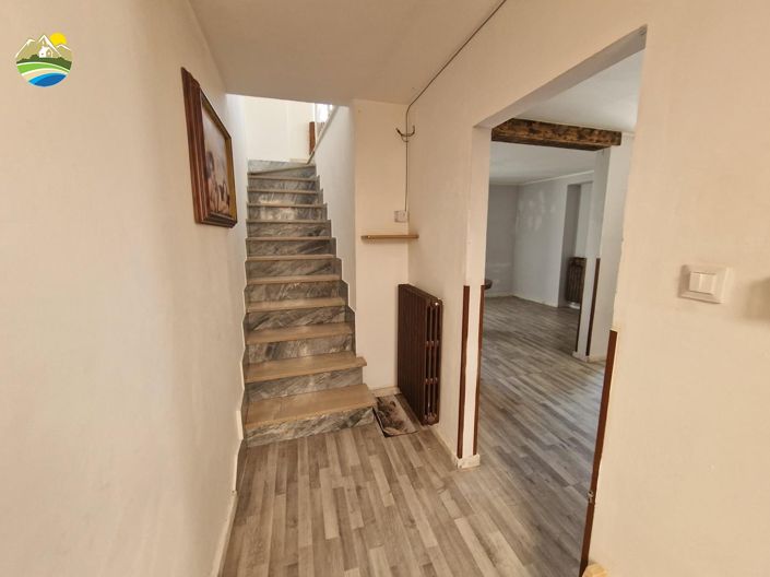 Image No.11-2 Bed Townhouse for sale