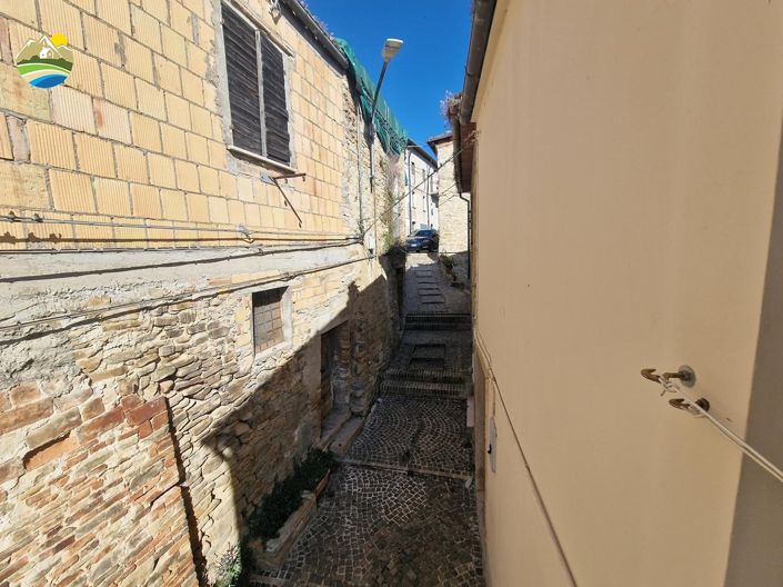 Image No.3-2 Bed Townhouse for sale