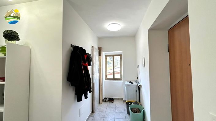 Image No.12-2 Bed Country House for sale