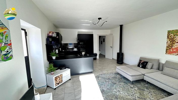 Image No.2-2 Bed Country House for sale