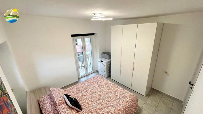 Image No.21-2 Bed Country House for sale