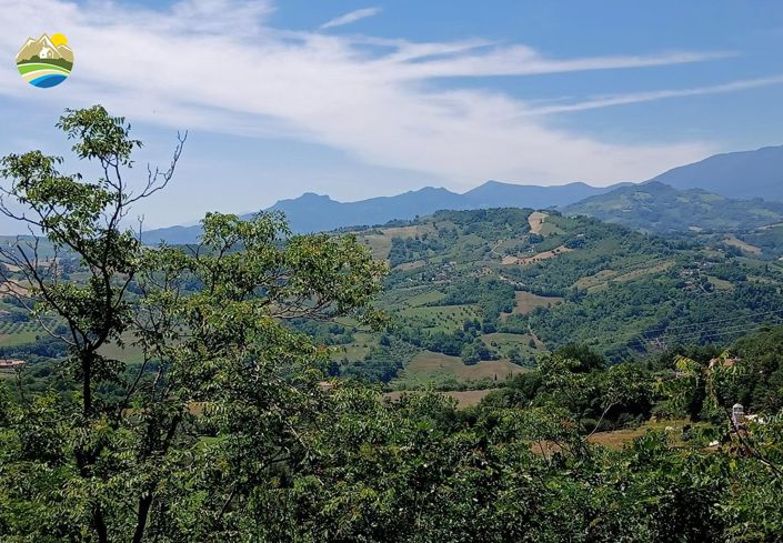 Image No.27-2 Bed Country House for sale