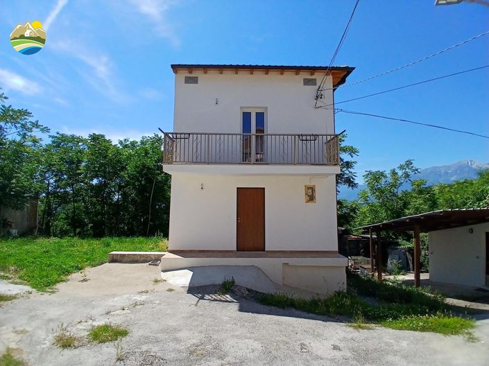 Image No.6-2 Bed Country House for sale