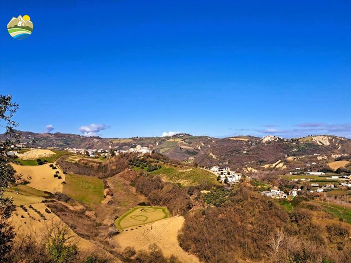 Image No.16-Maison de campagne de 7 chambres à vendre à Castiglione Messer Raimondo