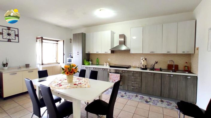 Image No.17-Maison de campagne de 7 chambres à vendre à Castiglione Messer Raimondo