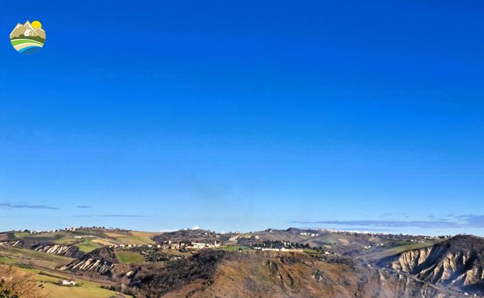 Image No.2-Maison de campagne de 7 chambres à vendre à Castiglione Messer Raimondo