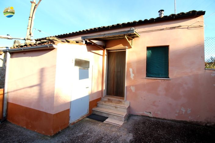 Image No.21-2 Bed Country House for sale