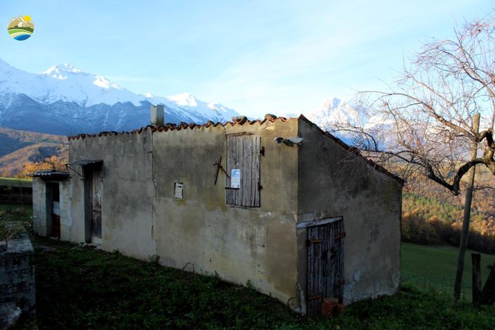 Image No.26-2 Bed Country House for sale