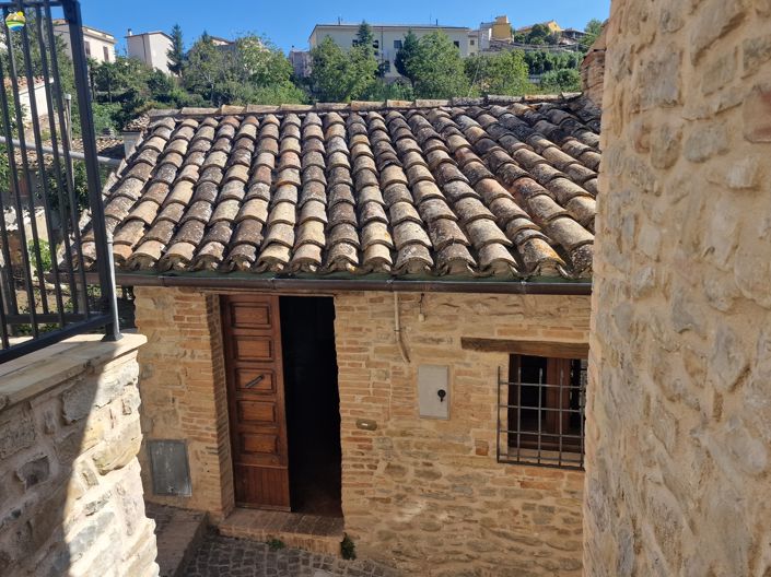 Image No.30-2 Bed Townhouse for sale