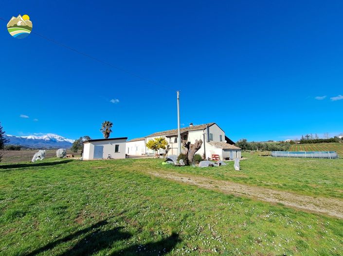 Image No.29-4 Bed Country House for sale