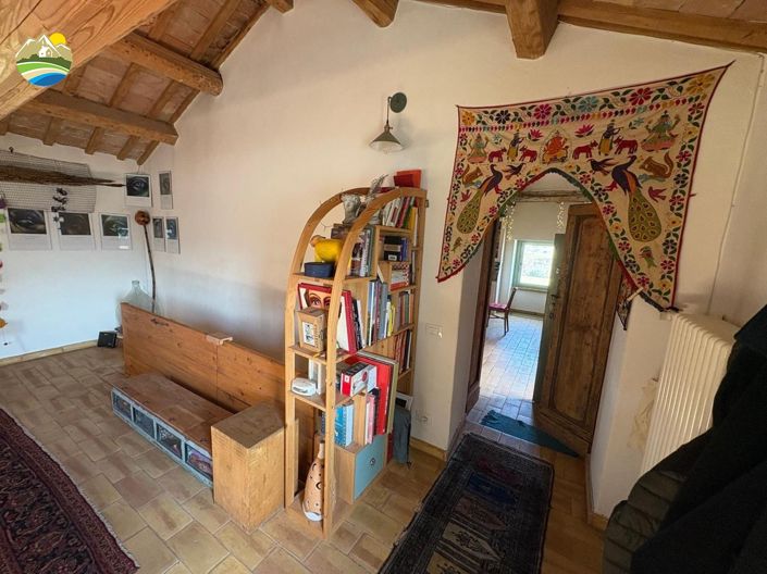 Image No.42-4 Bed Country House for sale