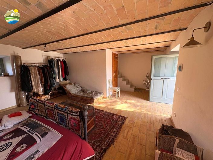 Image No.43-4 Bed Country House for sale