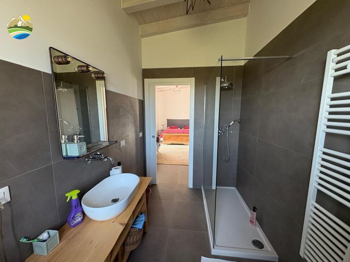 Image No.50-4 Bed Country House for sale