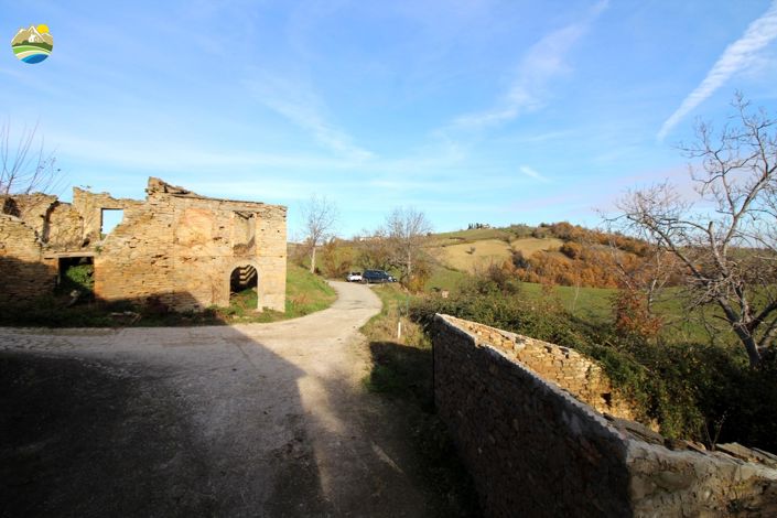 Image No.23-3 Bed Property for sale